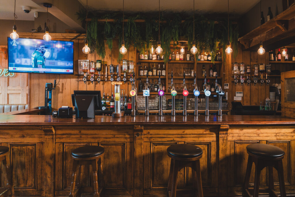 Crowes Nest Bar