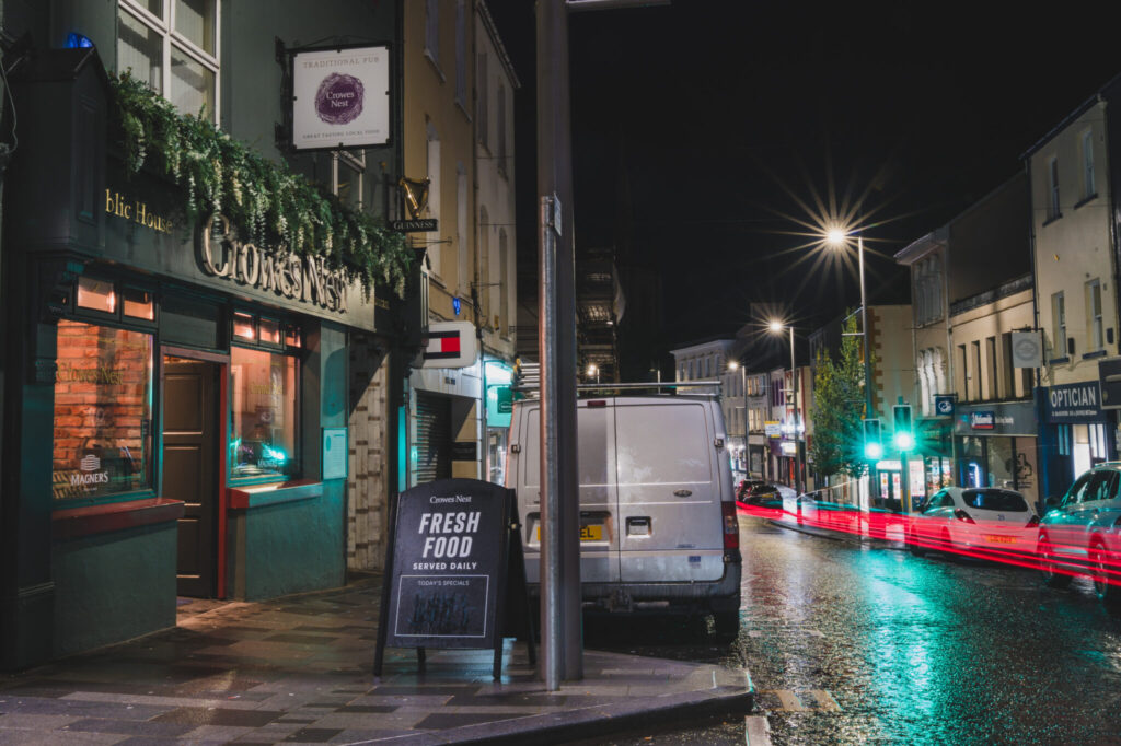 exterior of the crowes nest enniskillen at night - night out in Enniskillen traditional Irish pub - restaurants Enniskillen - enniskillen restaurant - fish and chips enniskillen